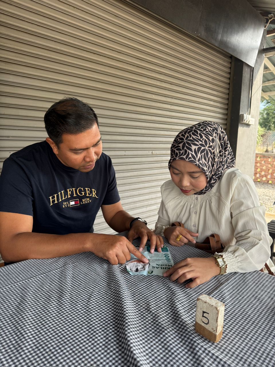 8daea147 3eab 4d78 9d75 cdfb813470ee